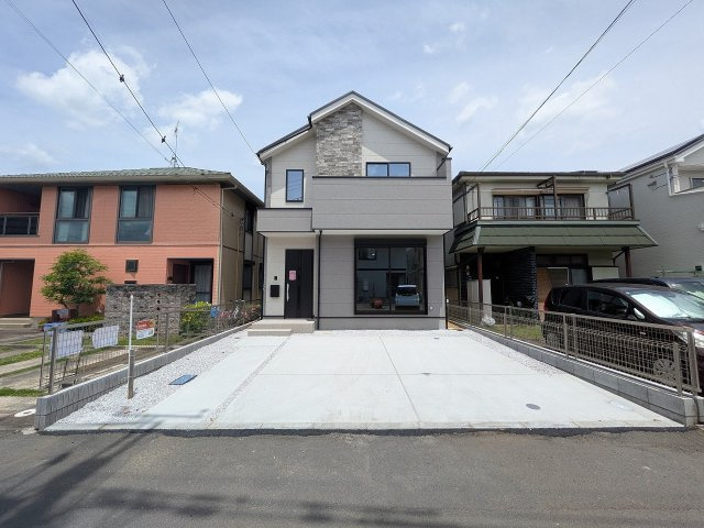 八王子市　楢原町　新築一戸建て　３期の外観|～ZEH水準の省エネデザイン住宅　並列2台駐車可能　小中学校徒歩10分圏内～