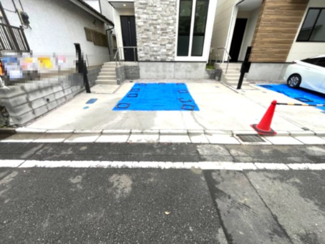 祝成約　八王子市　元本郷町　新築戸建て　１２期の駐車場|～仲介手数料無料☆八王子ひなた不動産～八王子市元本郷町　新築戸建て		

