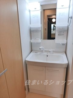 広島市安佐北区深川１丁目のアパートの洗面所|シャンプードレッサー