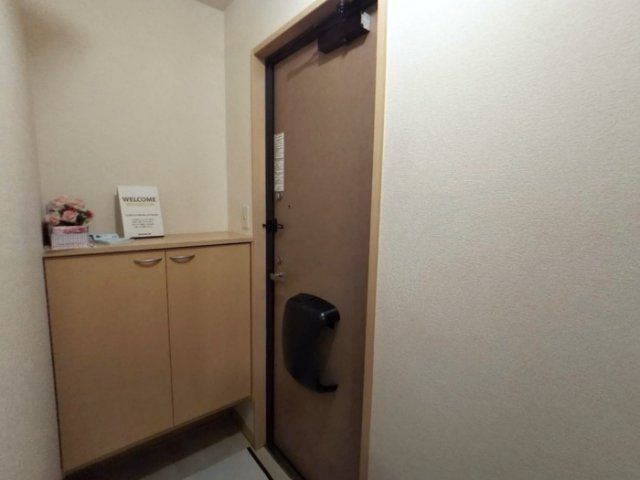 クレーネ東201の玄関