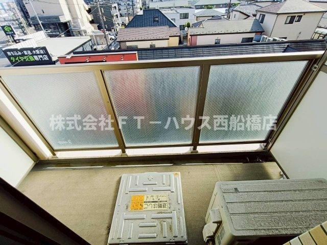 レジディア西船橋のバルコニー
