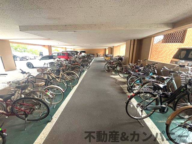 ライオンズガーデン松山紅葉町の駐輪場|駐輪場です

