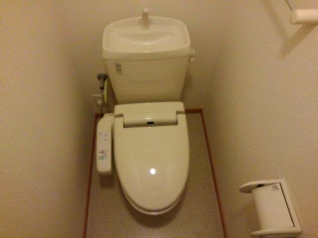 アヴェニュー東松ヶ丘のトイレ|コンパクトで使いやすいトイレです