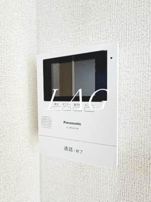 【セキュリティ】 | ファーストヒルⅢ | モニター付きインターフォンです。