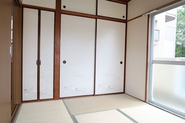 メゾンアイユーの内装
