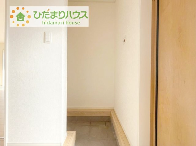 【収納】 | 取手市宮和田第9　新築戸建　1号棟 | 土間の玄関シューズクロークならアウトドア用品やベビーカーも土汚れを気にせずスッキリ収納できます！