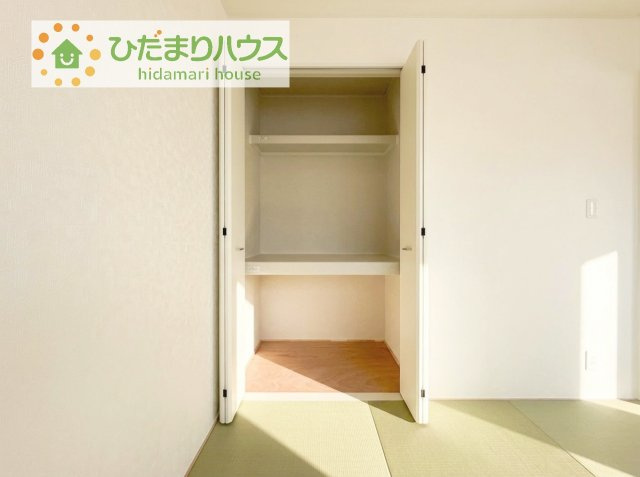 【収納】 | 取手市宮和田第9　新築戸建　1号棟 | 和室の収納は横開きクローゼット！
しまった物の出し入れも楽々です(^^)
