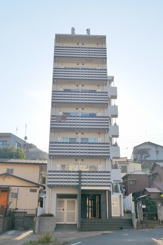 PREMIUM　CUBE　横浜反町の外観