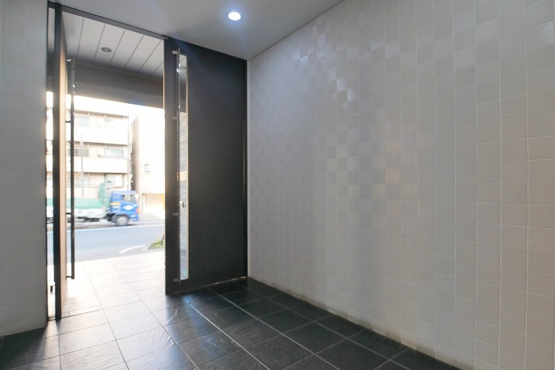 PREMIUM　CUBE　横浜反町の外観