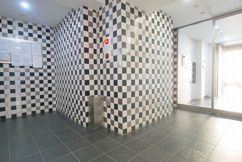 PREMIUM　CUBE　横浜反町の外観