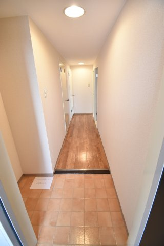 ライフステージ壱番館の玄関
