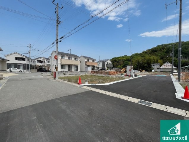 姫路市四郷町山脇　第19期　新築一戸建ての前面道路含む現地写真|周辺は落ち着いた街並みの住宅地！子育てがしやすい住環境です！まだ未完成ですが、現地でしかわからない事もございます。是非一度ご覧ください。