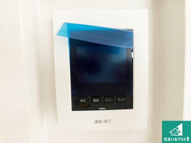神戸市西区春日台　新築一戸建ての防犯設備|カラーモニターインターホン！声だけでなく来訪者の姿や顔がモニターで確認できるので、小さなお子様がいらっしゃるご家庭でも安心できます！
