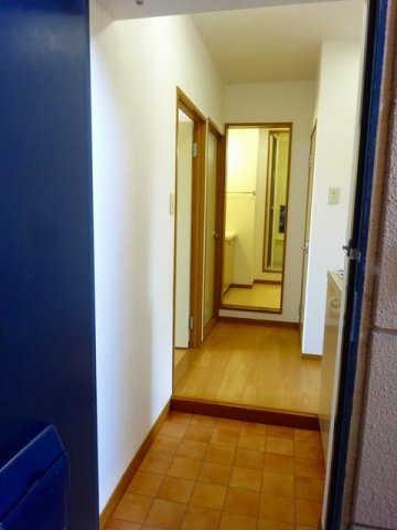 グランディール矢三Ａの玄関|きれいな玄関です