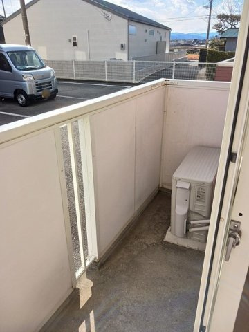 フォンテーヌＡのバルコニー|バルコニーからの眺めを楽しみながら食事をしませんか
