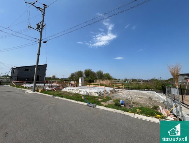 姫路市四郷町東阿保　第12期　新築一戸建ての前面道路含む現地写真|周辺は落ち着いた街並みの住宅地！子育てがしやすい住環境です！まだ未完成ですが、現地でしかわからない事もございます。是非一度ご覧ください。