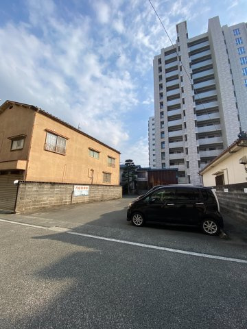 六ツ門町駐車場