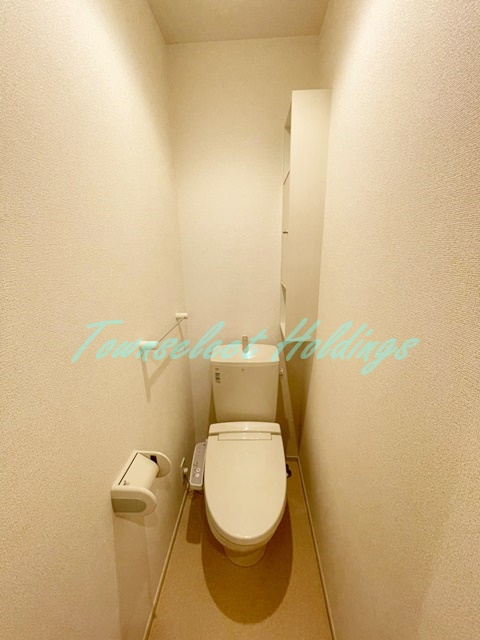 藤沢市辻堂元町２丁目のアパートのトイレ|落ち着いた色調のトイレです