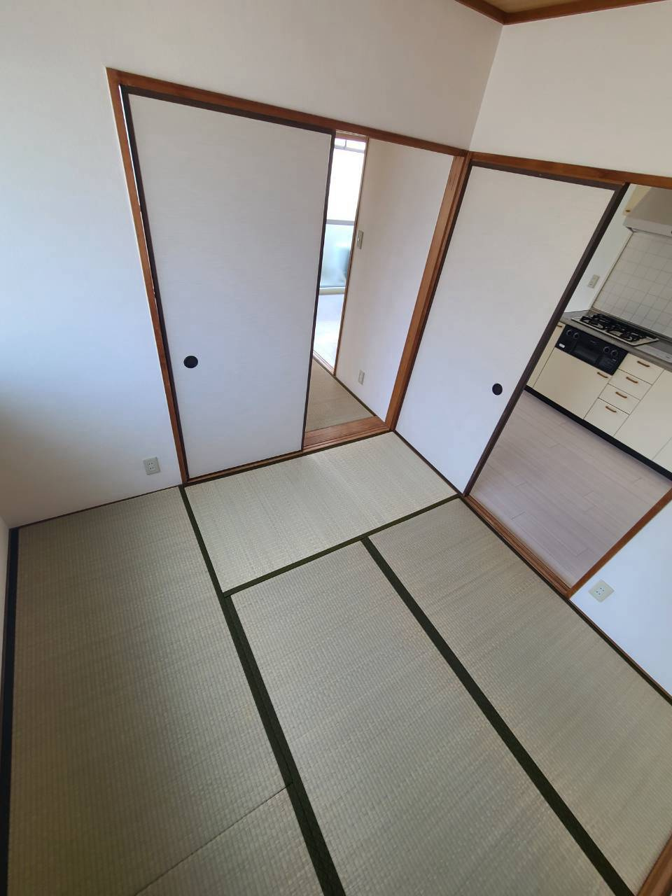 ロイヤルメゾン仁川Ⅱの和室