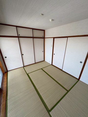 惣町サンハイツの寝室