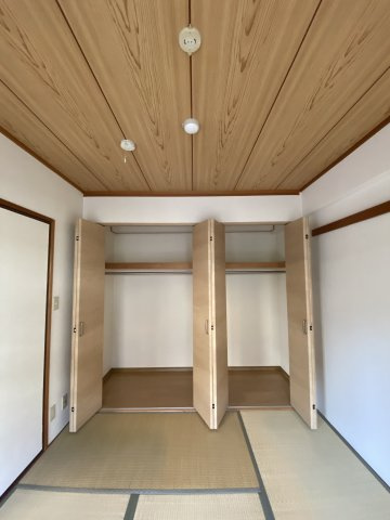 パールハイツ荒田の収納