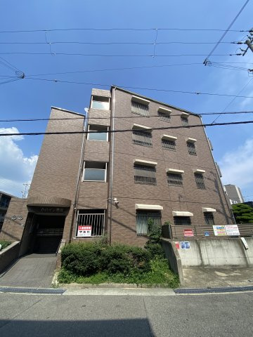 パールハイツ荒田の外観