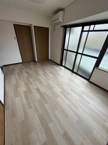 エスリード上甲子園の寝室