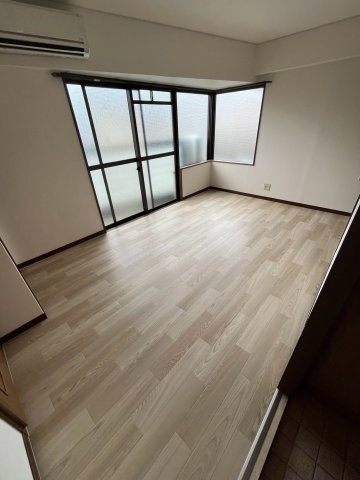 エスリード上甲子園の寝室