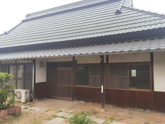 岡山市北区一宮の店舗一部のエントランス| 