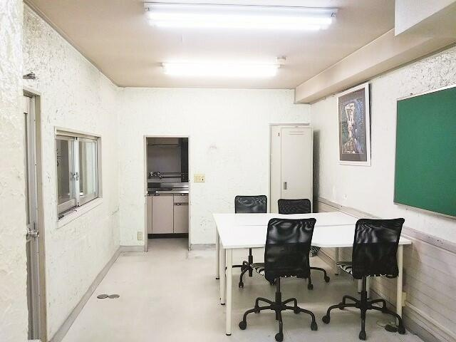 岡山市北区駅前町２丁目の店舗事務所のロビー| 