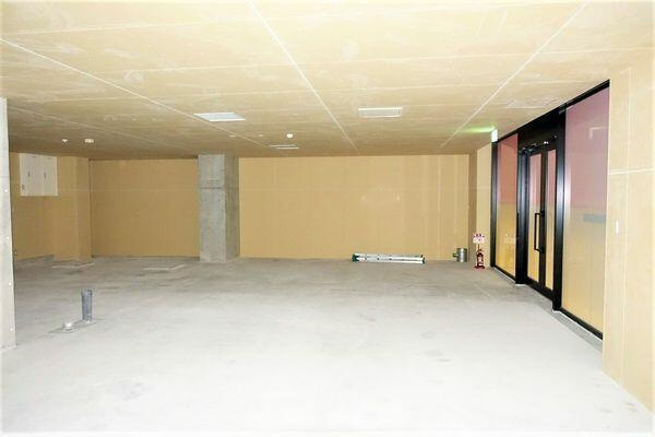 岡山市北区表町１丁目の店舗一部の駐車場|広さ約２３坪 