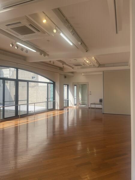 岡山市北区表町１丁目の店舗一部のロビー| 