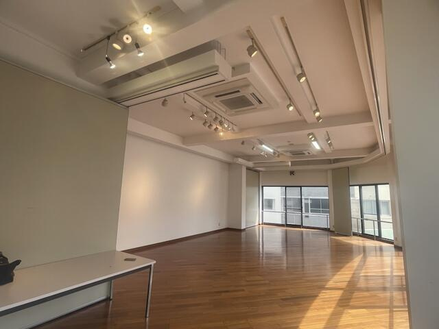 岡山市北区表町１丁目の店舗一部のロビー| 