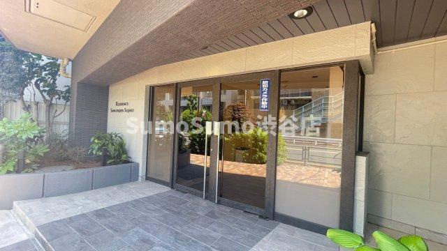 レジデンス三軒茶屋スクエアのエントランス|建物の内部です