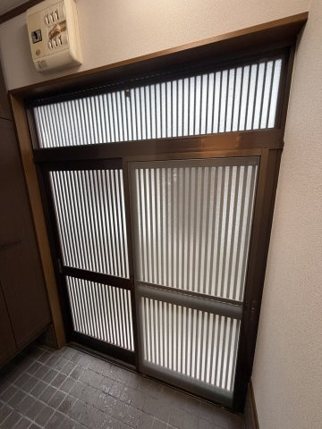 大田町8丁目戸建ての玄関