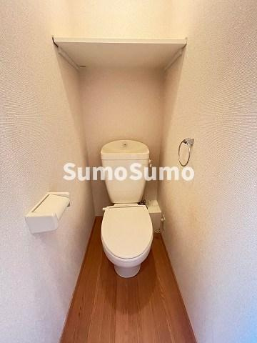 レオパレス阪急塚口のトイレ|シンプルで使いやすいトイレです