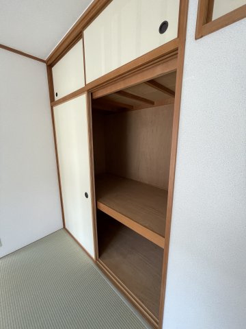 グリーンヒルズ鷹取2号棟の収納