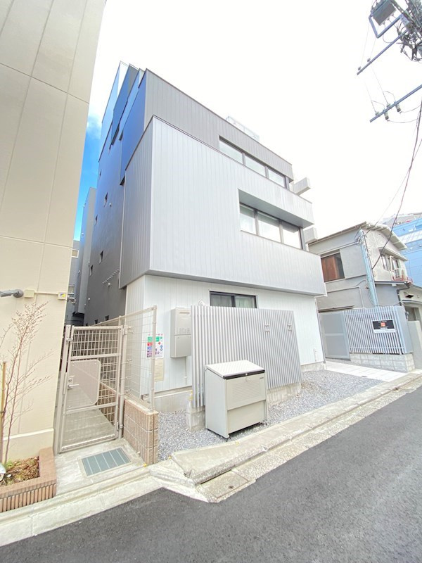 トラスト学芸大学