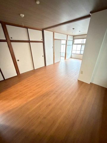 羽坂ハイツの洋室|広々とした洋室です