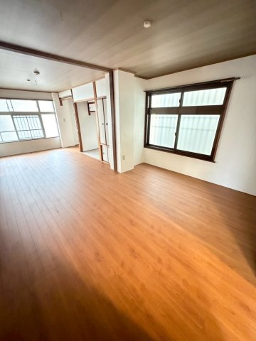 羽坂ハイツの寝室|落ち着いた色調の寝室です