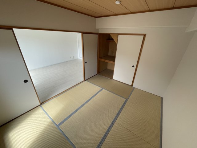 【寝室】 | ユニベール宝塚