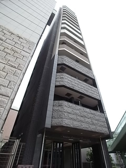 プレサンス三宮フラワーロードの外観
