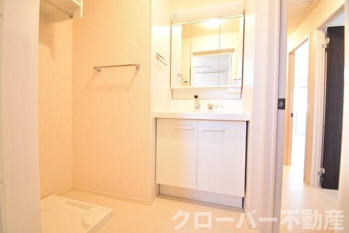 ソレアードの洗面所|洗髪洗面化粧台・室内洗濯機置場