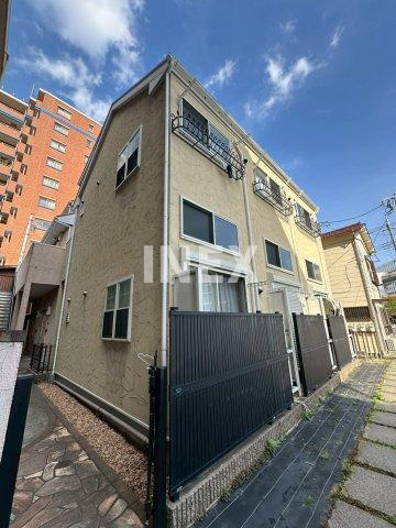 横浜市鶴見区生麦３丁目のアパートの外観