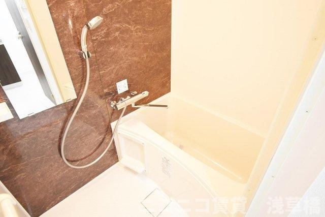 グランクオール練馬春日町の浴室