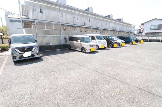 ルミエール西府　Ｂの駐車場