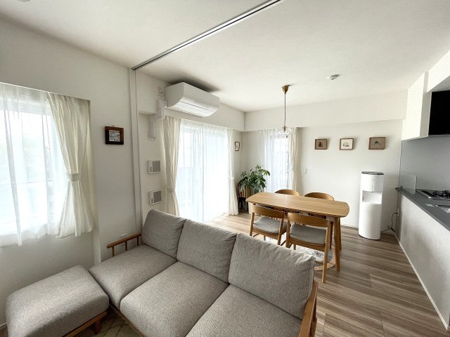 【居間・リビング】 | ◇◆パレステージ藤沢Ⅱ◆◇ | 南西・北西側からの2面採光で明るく開放的なLDK！