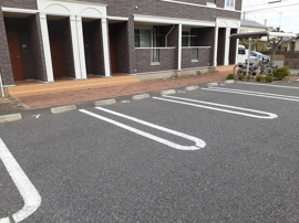 駐車場に車を止められます