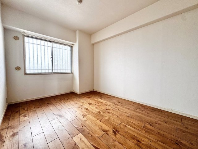 ルネ墨染２番館の子供部屋