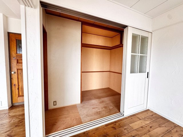 ルネ墨染２番館の収納